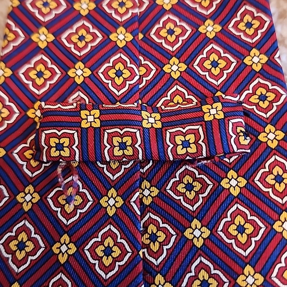Burberry Mens Tie Red, Gold, Blue, Authenticated - Picture 4 of 11